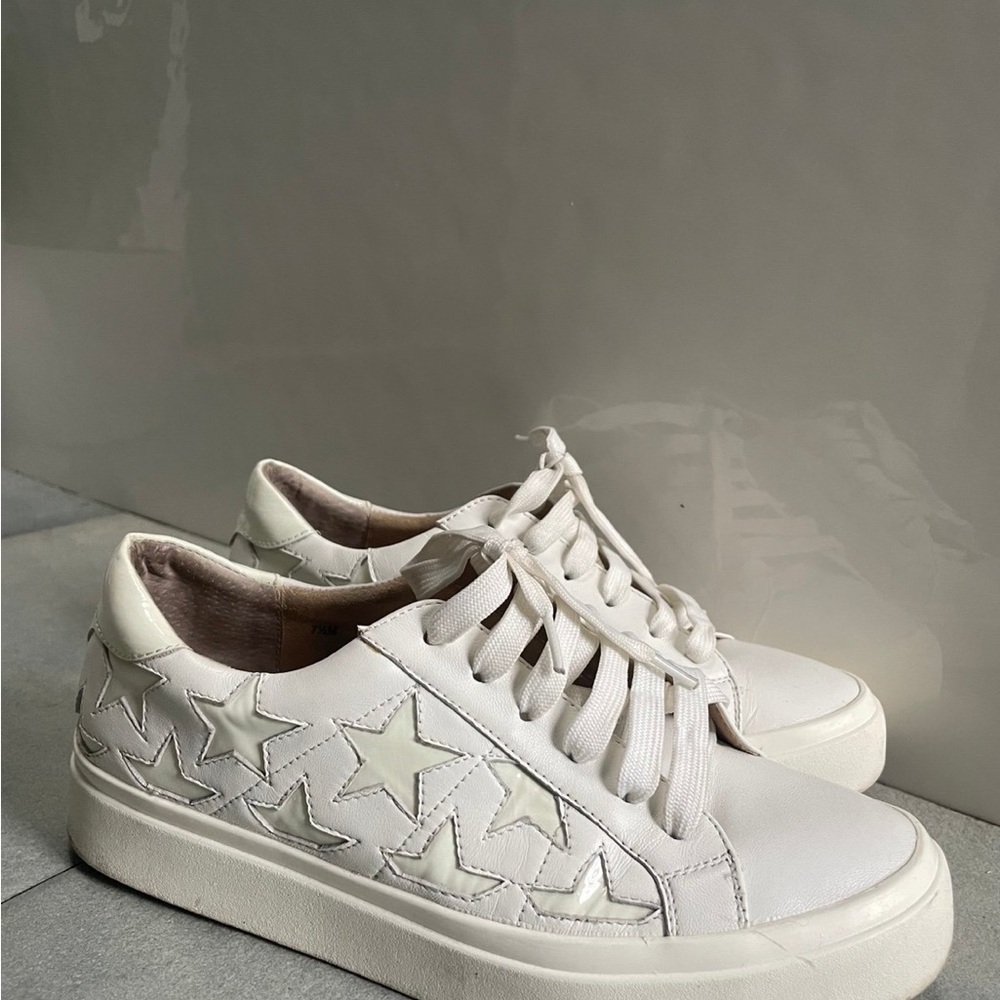Women's VANELi White Star Sneakers
